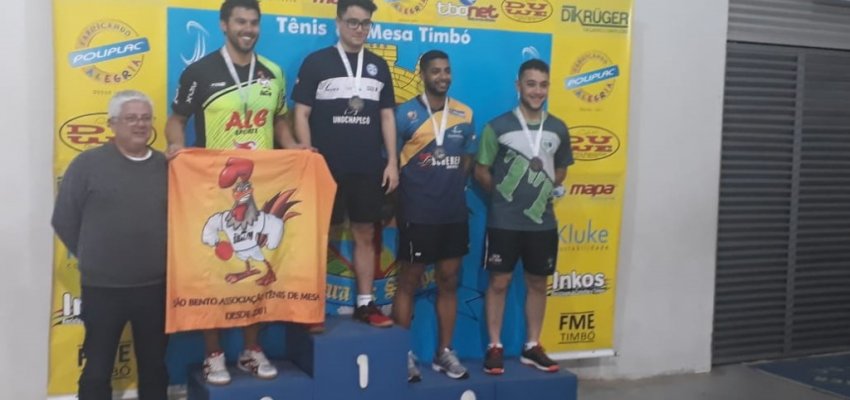 Mesatenista de Chapec&oacute; fatura estadual sub-09