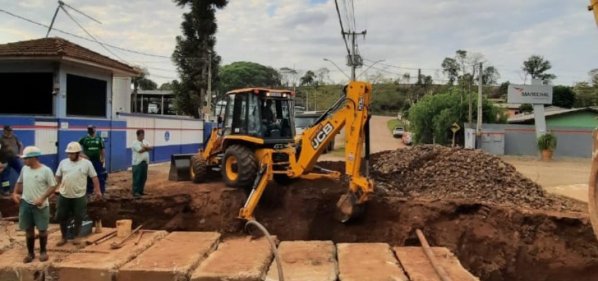Obra de drenagem é realizada no Bormann