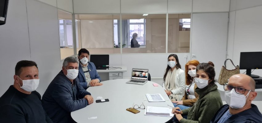 Secretaria de Saúde tem reunião com reitor da Udesc