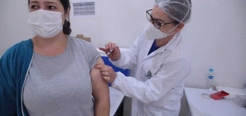 Chapecó amplia vacinação para 44 anos e lactantes
