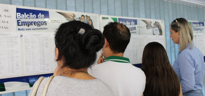 Balcão de empregos está com 260 vagas abertas. Confira!
