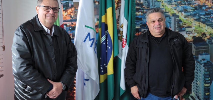 Deputado federal Coronel Armando visita o prefeito de Chapecó