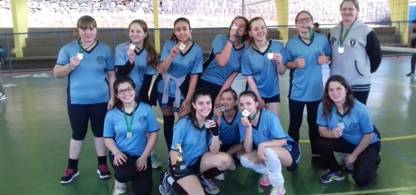 Jogos Escolares: v&ocirc;lei de Chapec&oacute; avan&ccedil;a para microrregional