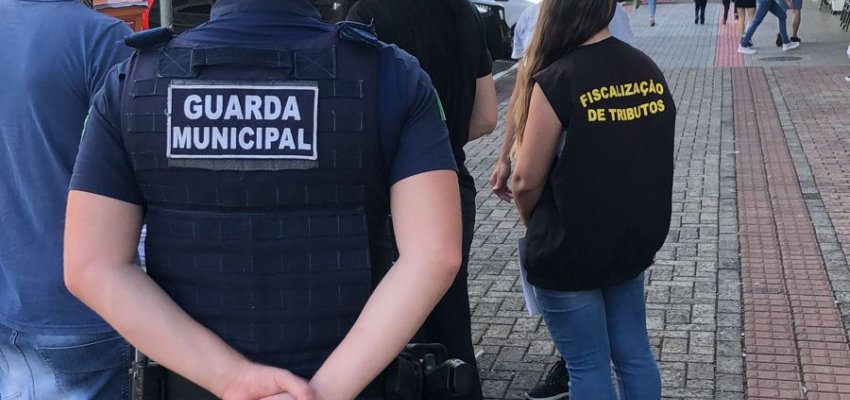 Prefeitura realiza orientação para ambulantes