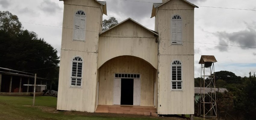 Comunidade da Linha Serrinha se mobiliza para preserva&ccedil;&atilde;o da igreja