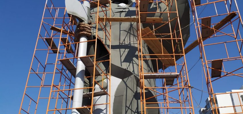 Segunda etapa da pintura d�O Desbravador ser&aacute; nesta quinta-feira