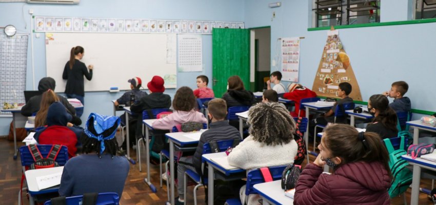 Prefeitura convoca 96 novos professores efetivos