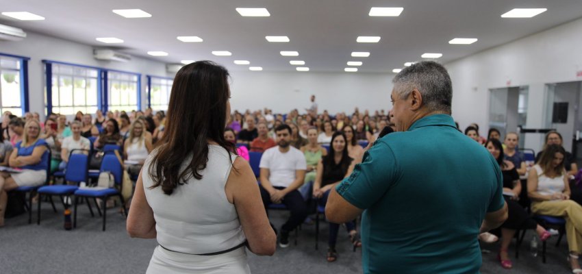 Rede Municipal de Ensino de Chapec&oacute; recebe R$ 2,46 milh&otilde;es em equipamentos