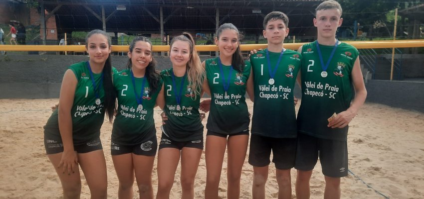 Atletas do PAF participam de Torneio de V&ocirc;lei de Praia
