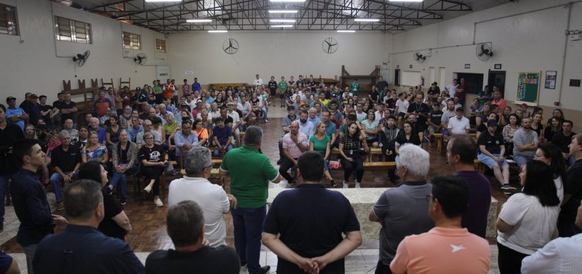 Prefeitura anuncia R$ 65 milhões em Centro Multiuso do Santo Antônio, Arena Chapecó e asfalto