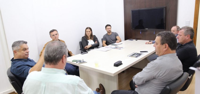 Empresa de coleta lixo anuncia R$ 4 milh&otilde;es em melhorias 