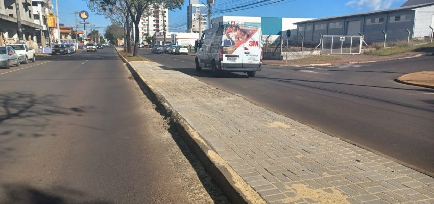 Retornos em ruas de Chapec&oacute; est&atilde;o sendo fechados com paver