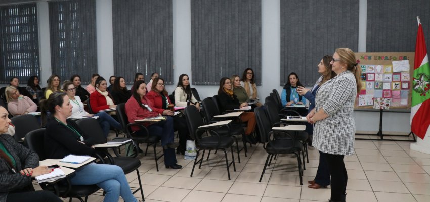 Secretaria de Educa&ccedil;&atilde;o divulga cronograma de forma&ccedil;&otilde;es pedag&oacute;gicas