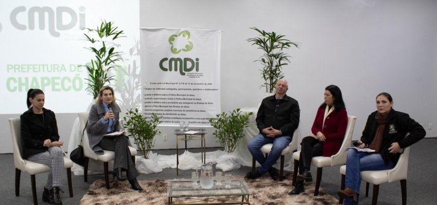 Combate &agrave; viol&ecirc;ncia contra a pessoa idosa &eacute; debatido em evento em Chapec&oacute;