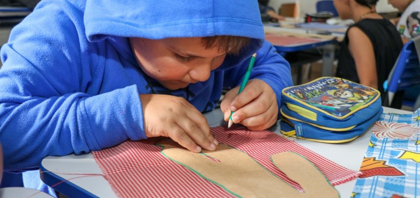 Estudantes da EBM Linha Campinas produzem decora&ccedil;&atilde;o junina com materiais alternativos