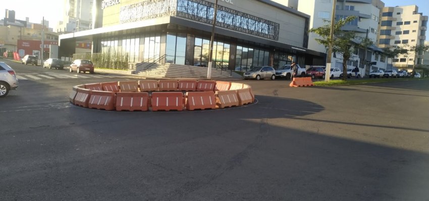 Nova r&oacute;tula implantada na Avenida Nereu Ramos
