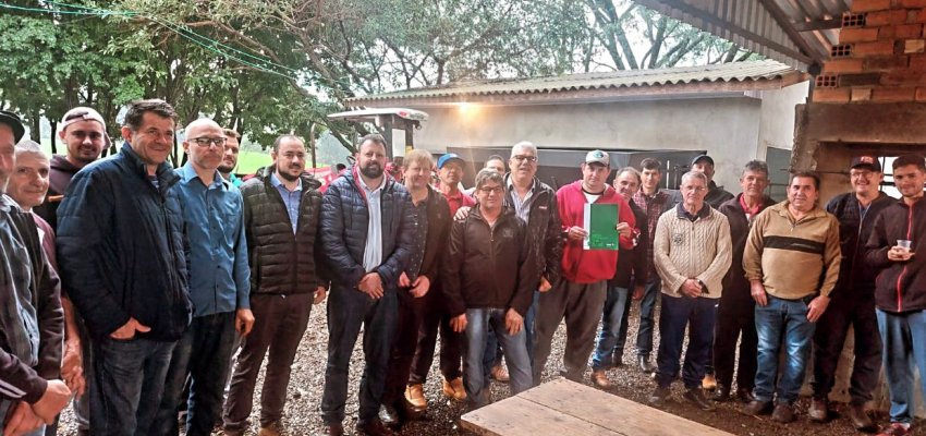 Secretaria de Desenvolvimento Rural de Chapec&oacute; entrega equipamento para Patrulha Agr&iacute;cola