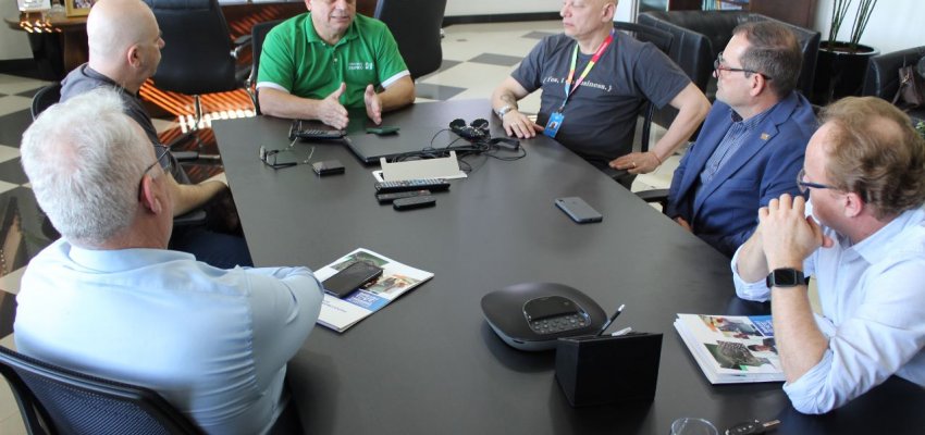 Prefeito de Chapecó recebe diretoria estadual do Sebrae