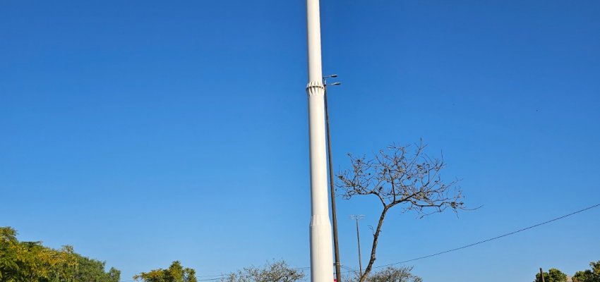 Bandeira deslocada pelo Elevado ganha pracinha na Getúlio Vargas