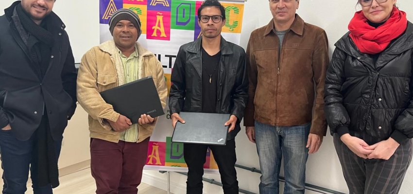 Funda&ccedil;&atilde;o Cultural e empresa privada realizam doa&ccedil;&atilde;o de notebooks e violino para comunidade Ara Poty