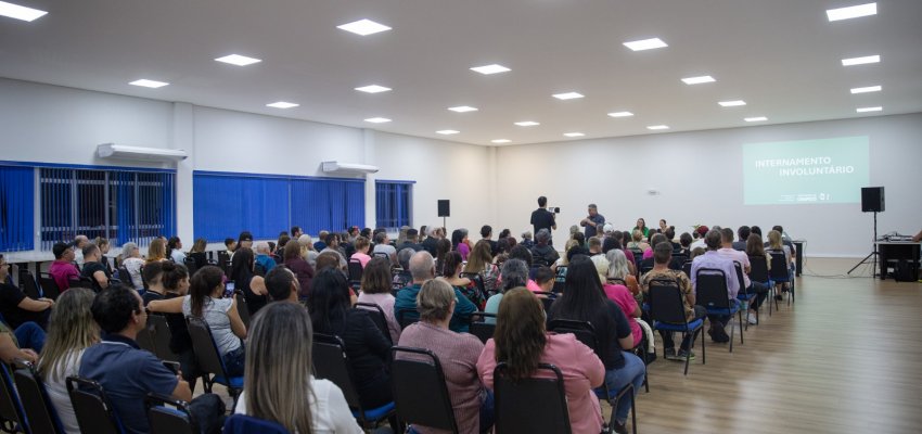 Prefeitura re&uacute;ne 163 pessoas beneficiadas pelo Projeto de Internamento Involunt&aacute;rio