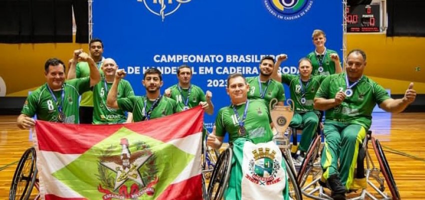 Falc&otilde;es ficam em terceiro lugar no Brasileiro de Handebol em cadeira de rodas