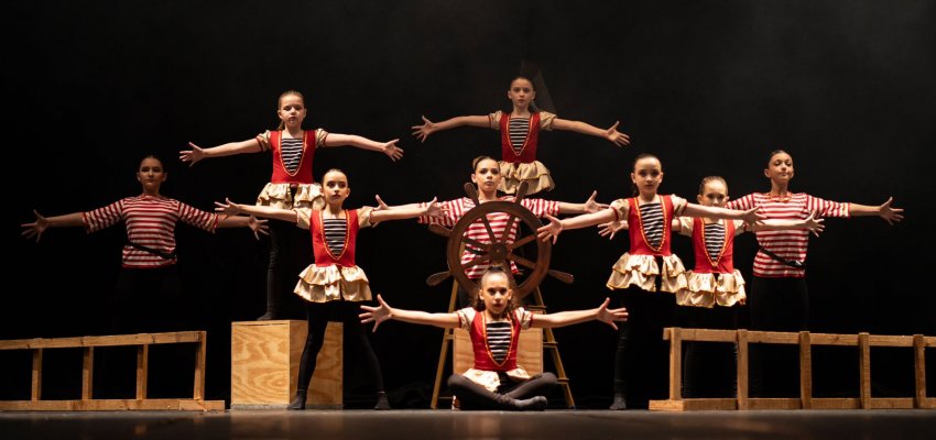 Dan&ccedil;a Chapec&oacute; promove oficina solid&aacute;ria para v&iacute;timas das chuvas no RS