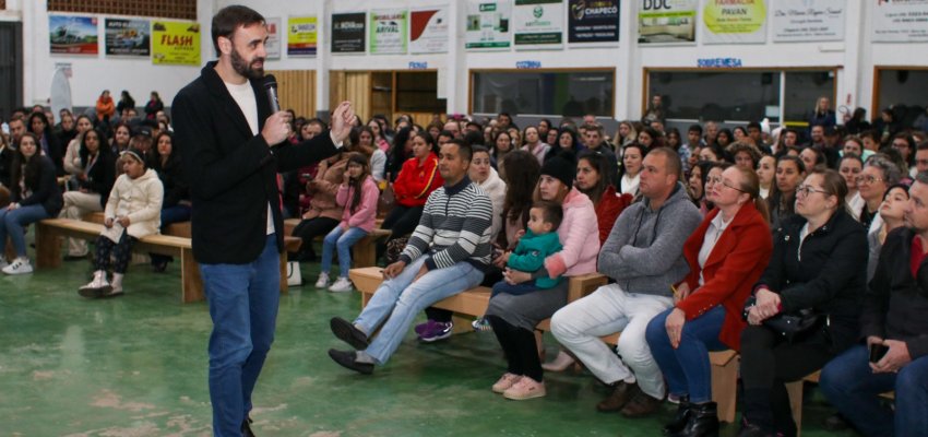 Secretaria de Educa&ccedil;&atilde;o promove etapa de palestras do Projeto Fam&iacute;lia Presente: Escola Forte