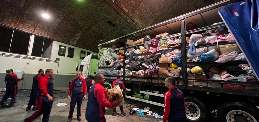 Doa&ccedil;&otilde;es chapecoenses chegam &agrave; Porto Alegre