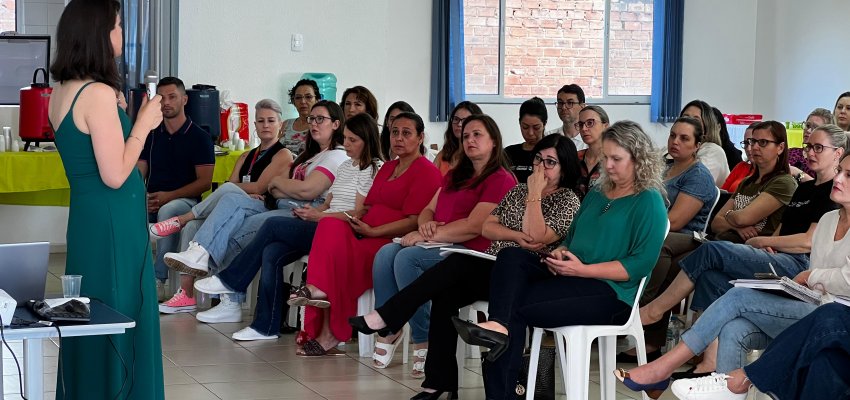 Curso de capacitação em Assistência Social: Aprimorando serviços e atendimento