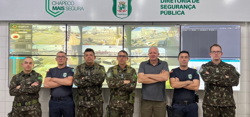 Guarda Municipal recebe visita do comandante do 14&ordm; RCMec de S&atilde;o Miguel do Oeste