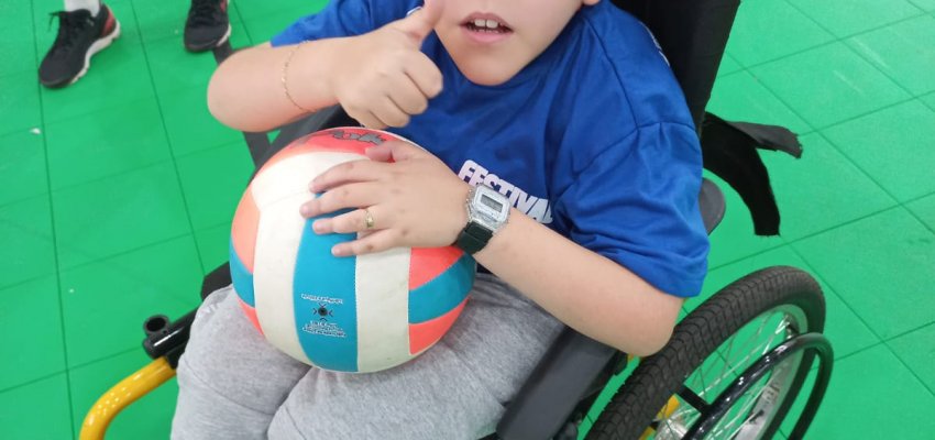 Festival Paral&iacute;mpico teve 250 participantes no Verd&atilde;o