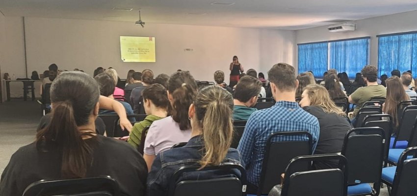 Secretaria de Saúde promove capacitação para atendimento de HIV e outras doenças