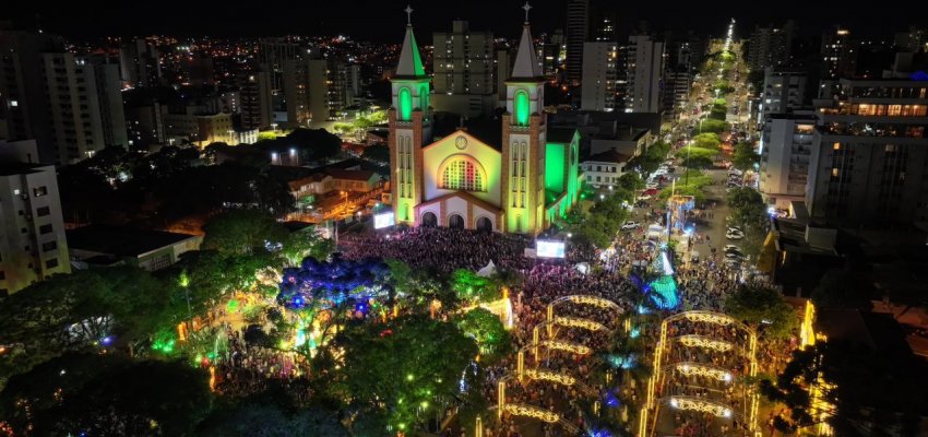 As luzes do Natal já brilham em Chapecó