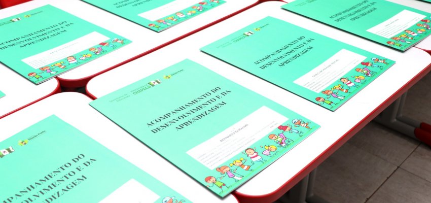 Pareceres e Portfólios são entregues pela Educação Infantil de Chapecó
