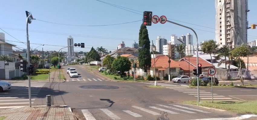 Mudança em semáforos da rua 14 de agosto