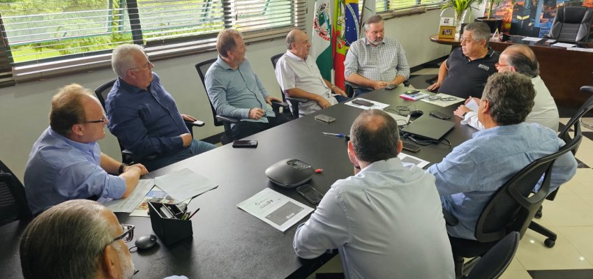 Prefeito de Chapecó recebe diretoria do Sebrae