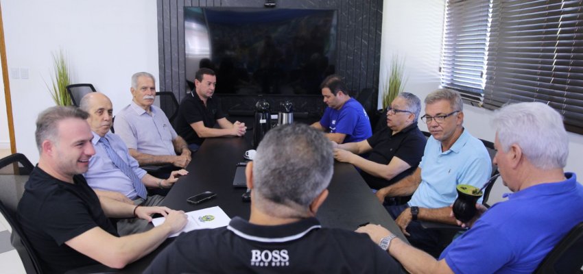 Prefeito recebe deputado que destinou R$ 500 mil para a Saúde