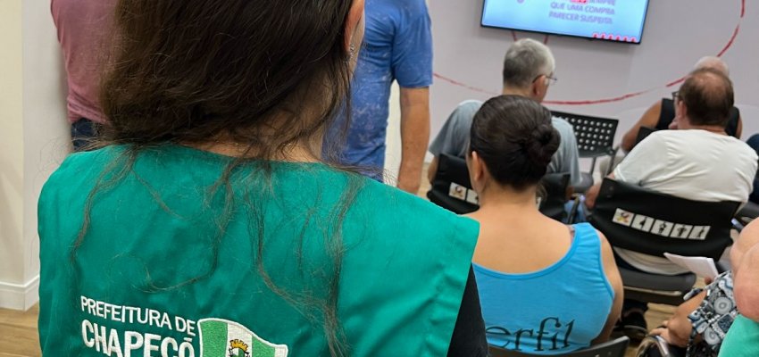 Procon de Chapecó realiza fiscalização de filas em bancos