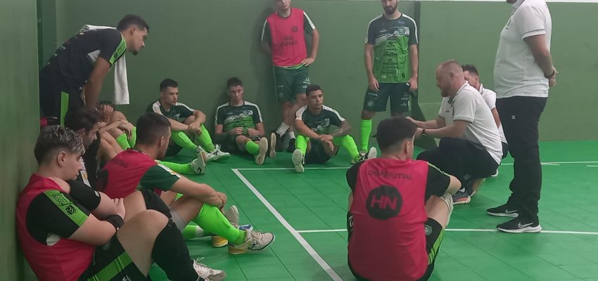 Chapecoense Futsal perde jogo treino por 6x5 contra a Xaxiense