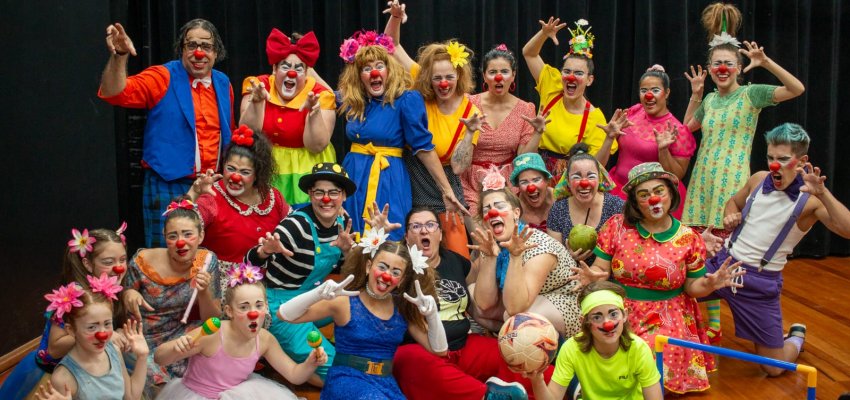 Oficina de palhaçaria segue com vagas abertas em Chapecó