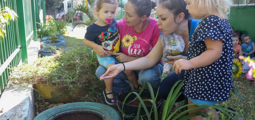 Institui&ccedil;&otilde;es Educativas da Rede Municipal realizam atividades sobre o Dia Mundial do Autismo