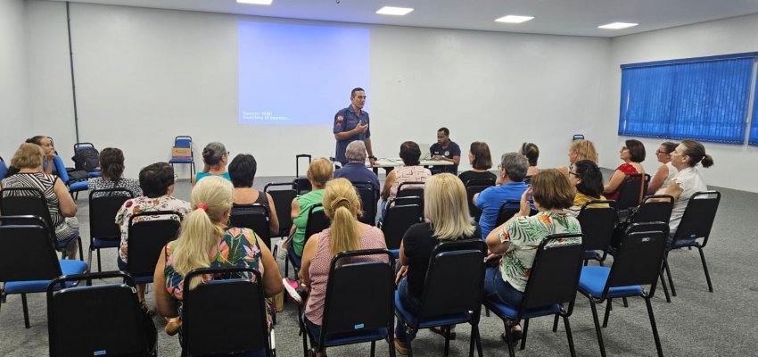 Projeto Cuidados com o Amanhã capacita idosos em Chapecó