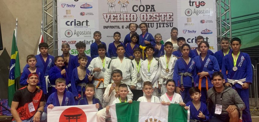 Jiu-jitsu de Chapec&oacute; conquistou 12 medalhas na Copa Velho Oeste