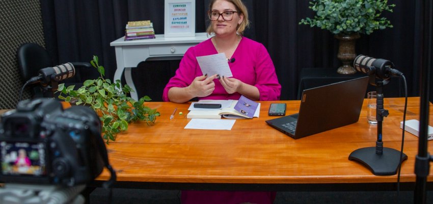 Professores da Pr&eacute;-Escola da Rede Municipal de Ensino recebem forma&ccedil;&atilde;o