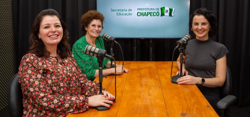 Prefeita em exerc&iacute;cio e Secret&aacute;ria de Educa&ccedil;&atilde;o participam de Podcast