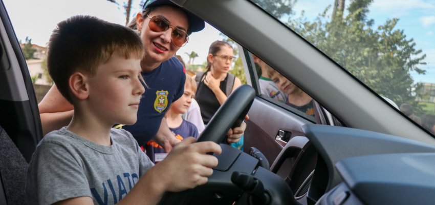 Campanha Maio Amarelo envolve estudantes da Rede Municipal de Ensino