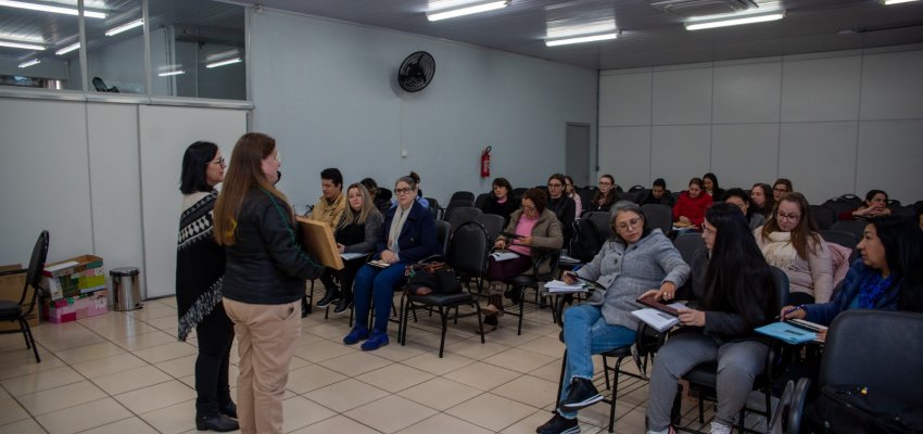 Secretaria de Educa&ccedil;&atilde;o promove Forma&ccedil;&atilde;o sobre Soroban para professores