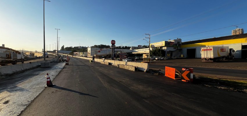 Tr&acirc;nsito por cima do Elevado da Bandeira ser&aacute; liberado num sentido nesta quinta-feira