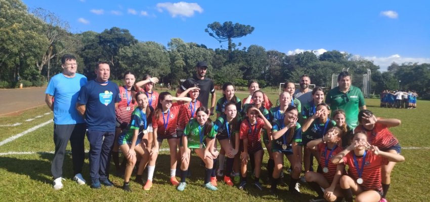 Marista conquista o t&iacute;tulo da fase municipal do CCEF nos dois naipes do 11 a 14 anos